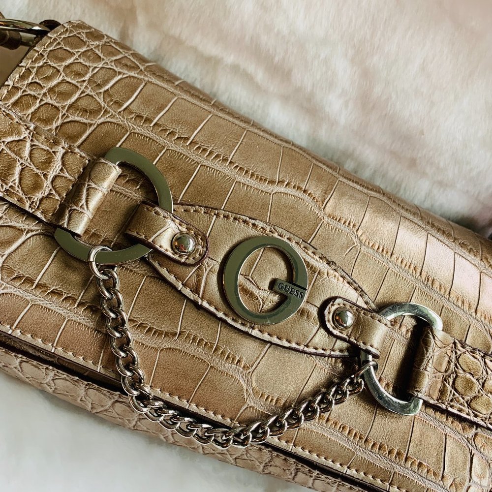 GUESS - Small Purse - Picture 5 of 9